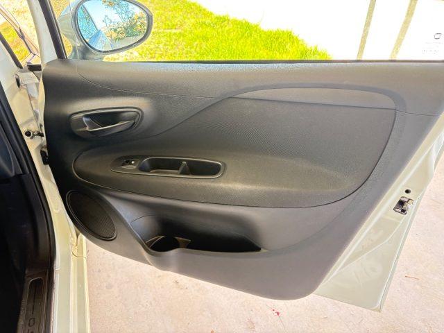 FIAT Punto 1.2 8V 5 porte Lounge EURO 6 TENUTA BENE