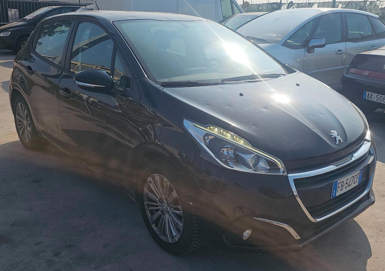 Peugeot 208 PureTech 82 5 porte Allure