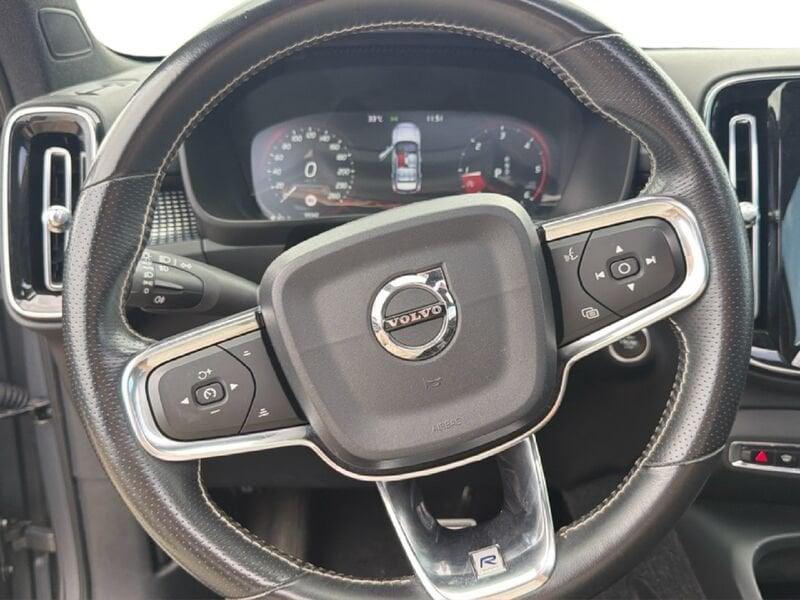 Volvo XC40 D4 AWD Geartronic R-Design