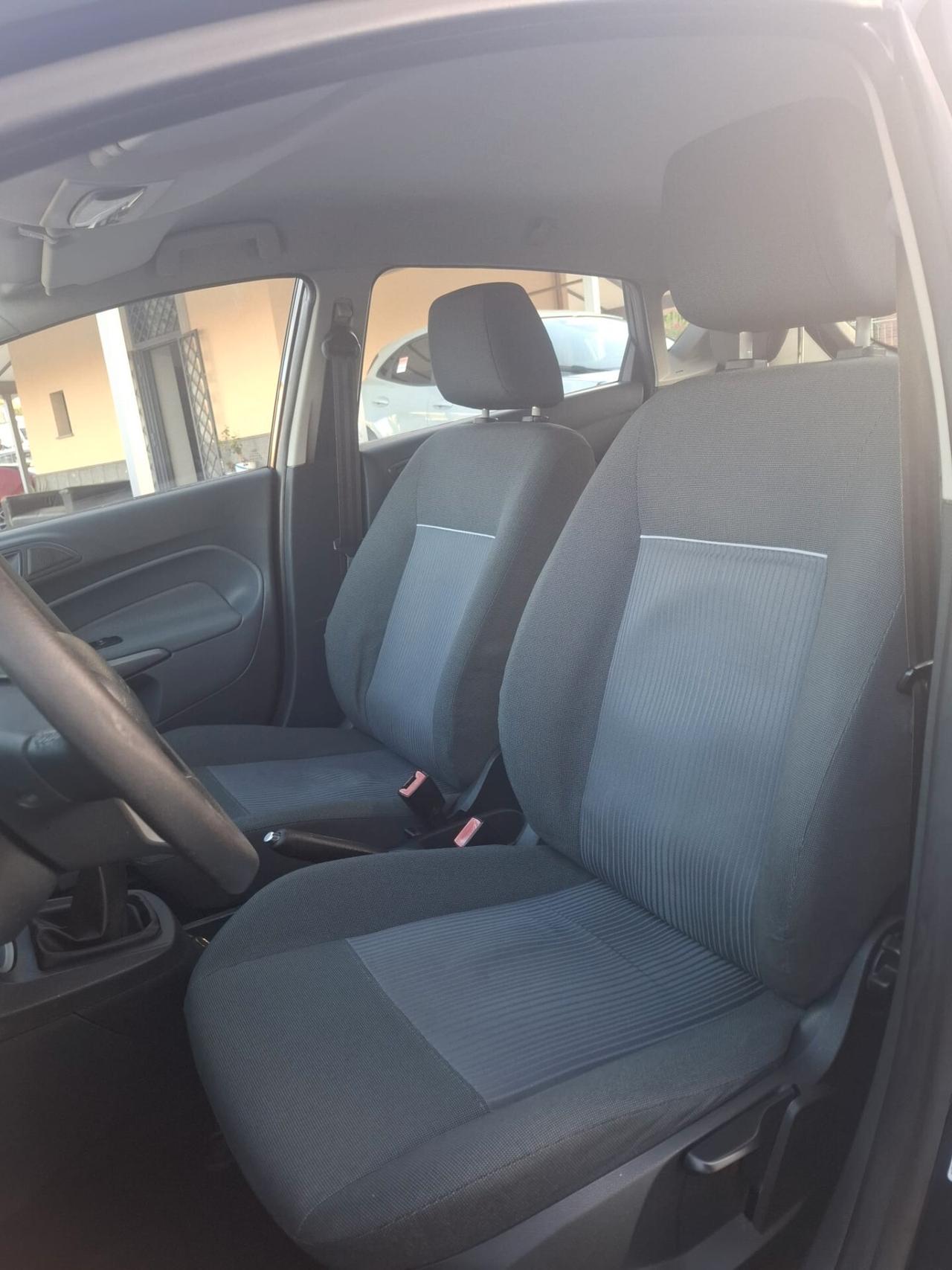 Ford Fiesta 1.4 TDCi 5p. - 2011