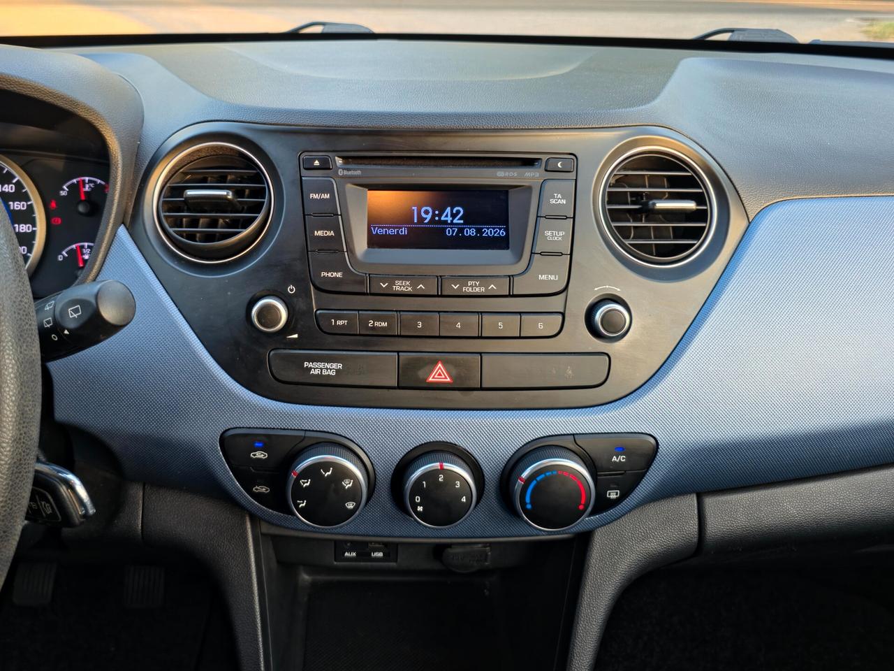 Hyundai i10 1.0 MPI Sound Edition CV-65 E6 Manuale NEO 2016