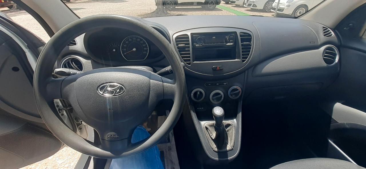 Hyundai i10 2011 - 1.1 benzina Lb automobili