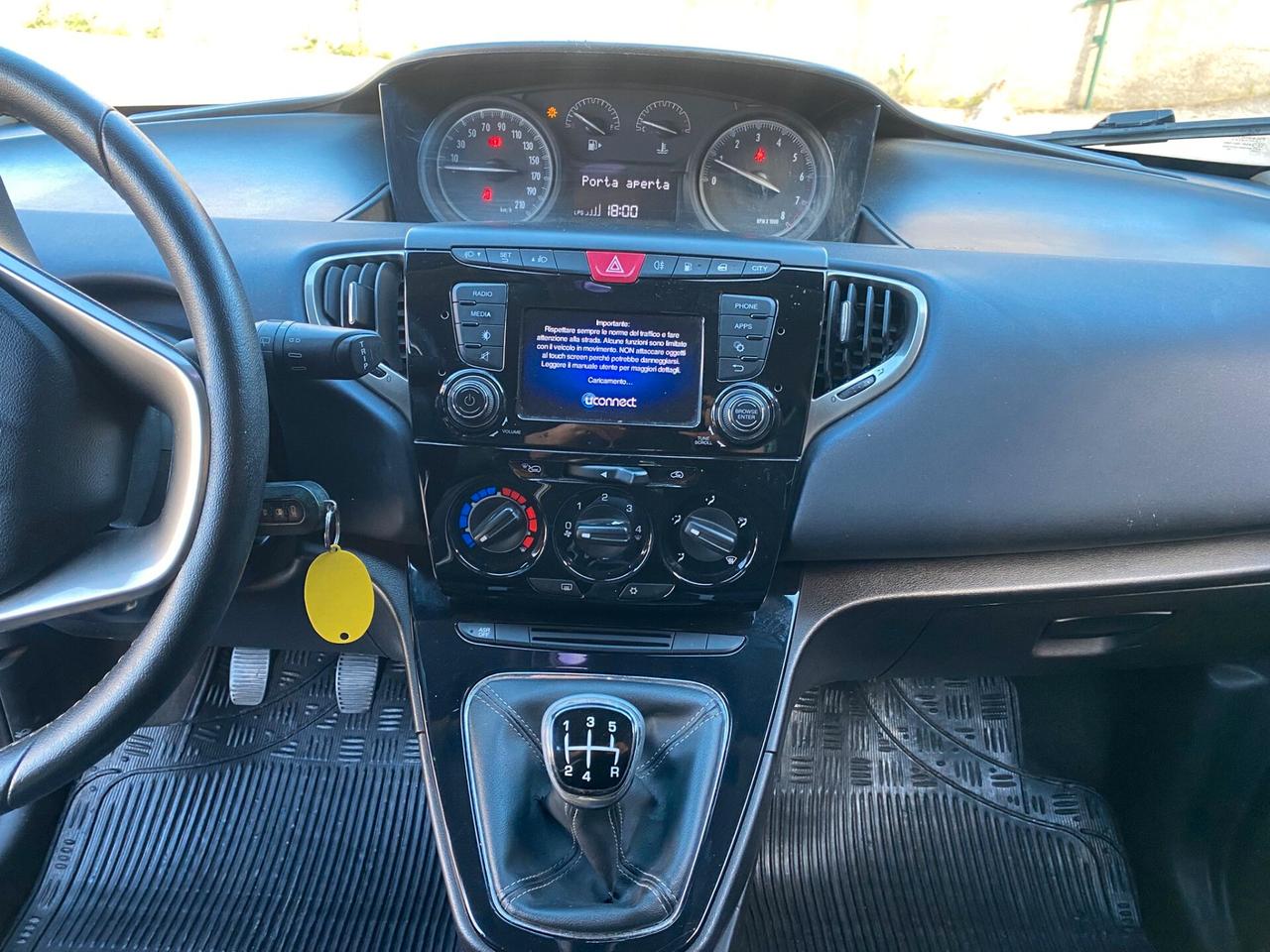 Lancia Ypsilon restyling 1.2 GPL 69 CV FULL OPT 2016
