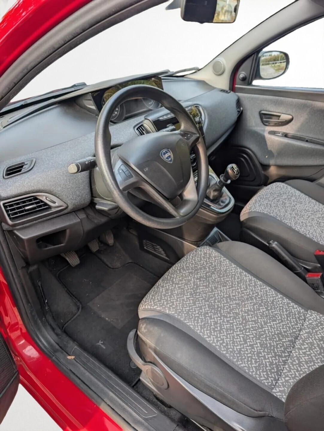 Lancia Ypsilon 1.2 69 CV 5 porte *GPL CASAMADRE*