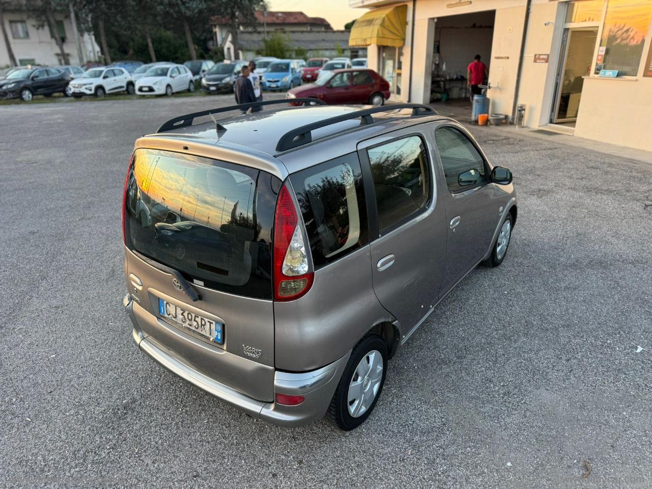 TOYOTA Verso 1.3 I 16V CAT SOL