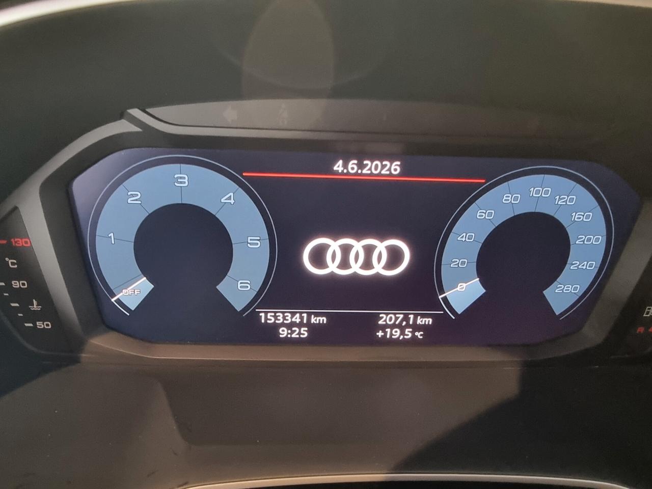 AUDI Q3 35 TDI S tronic Business • Virtual Cockpit • LED • Navi • Euro 6