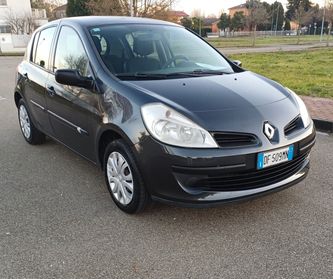Renault Clio 1.2 16V 5 porte Luxe