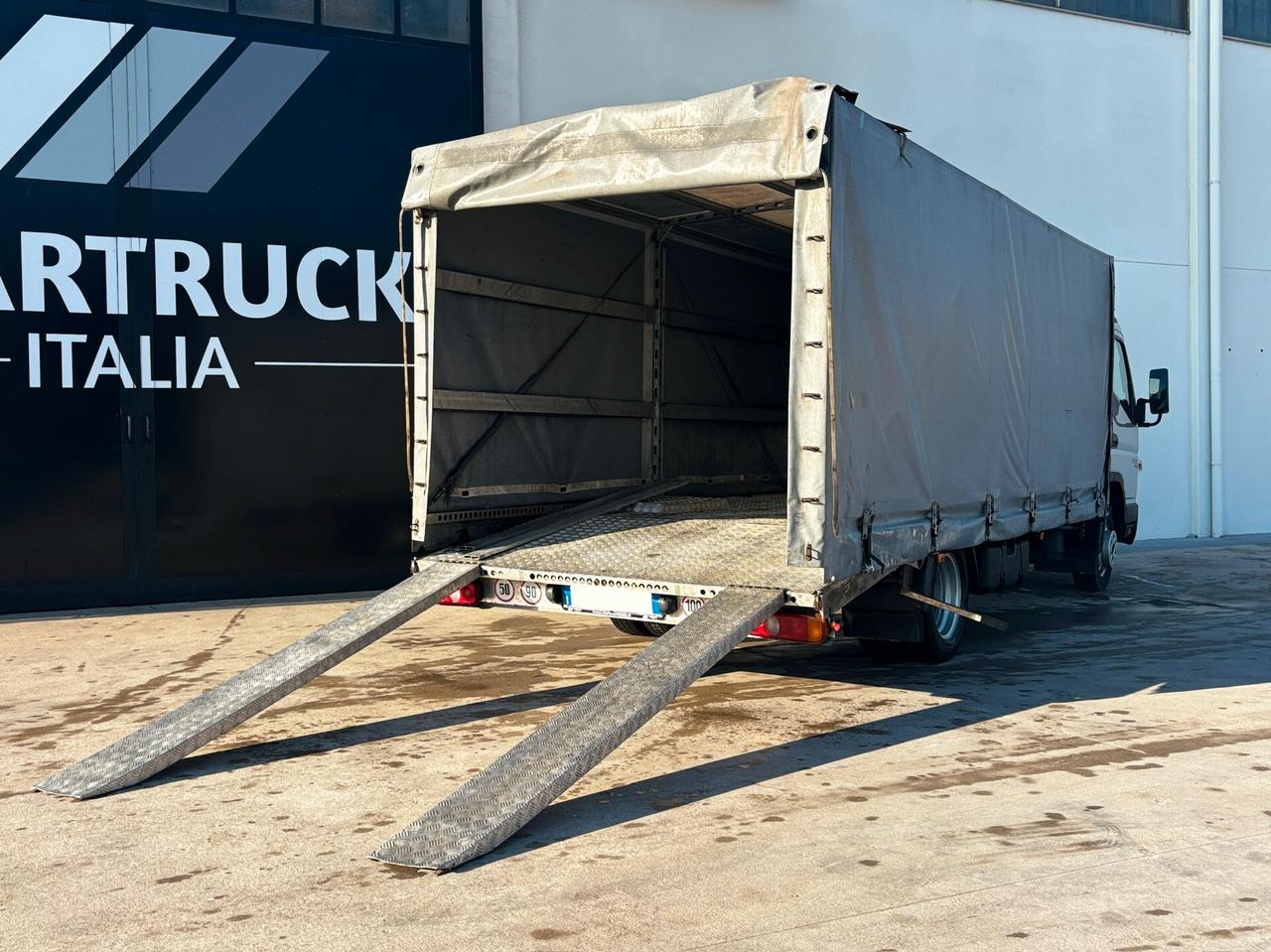 CARROATTREZZI Patente B coperto - Euro5 NO IVA