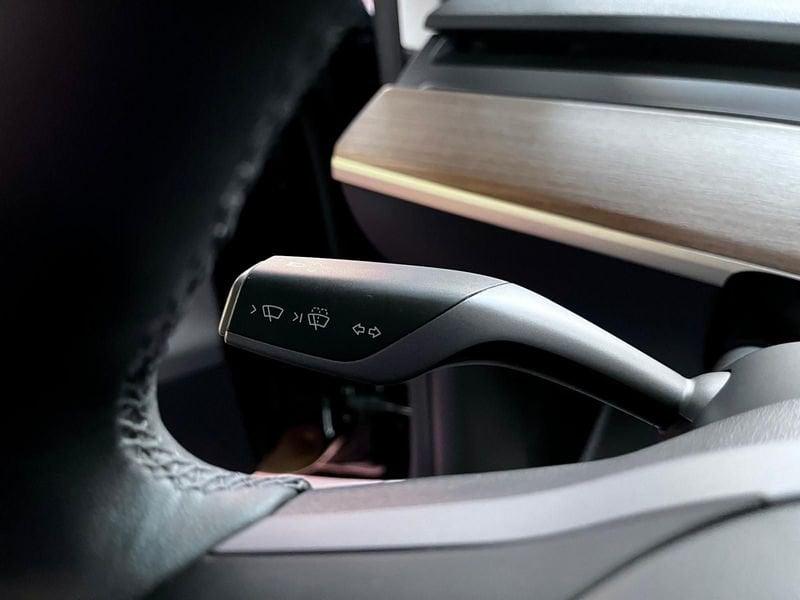 Tesla Model Y Model Y Long Range AWD