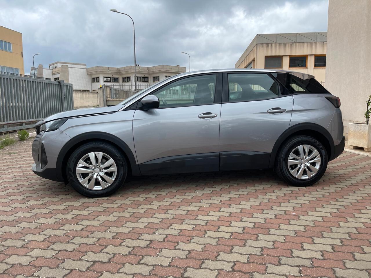 Peugeot 3008 BlueHDi 130 S&S EAT8 Active Business