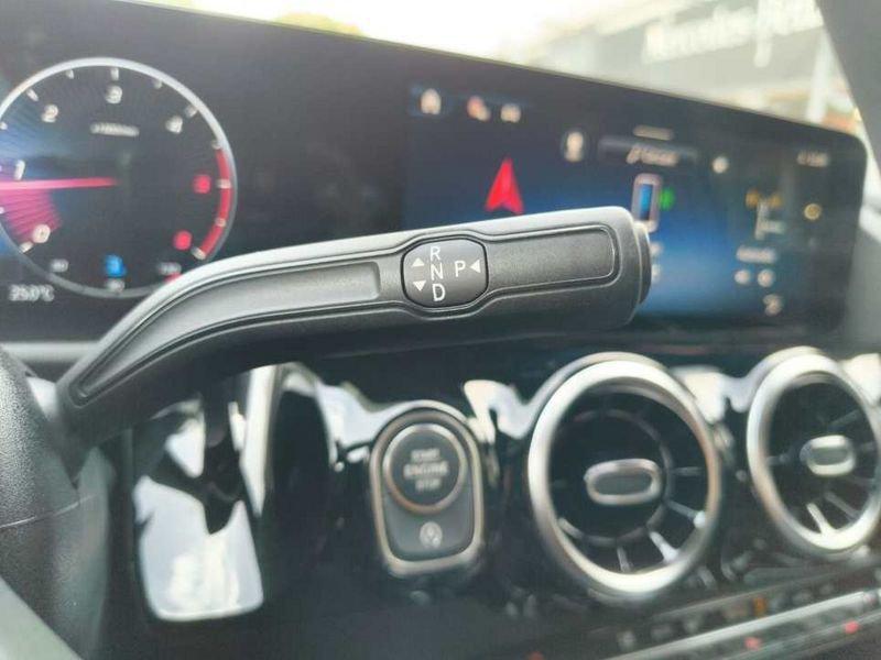 Mercedes-Benz GLA 200d Automatic Advanced Progressive