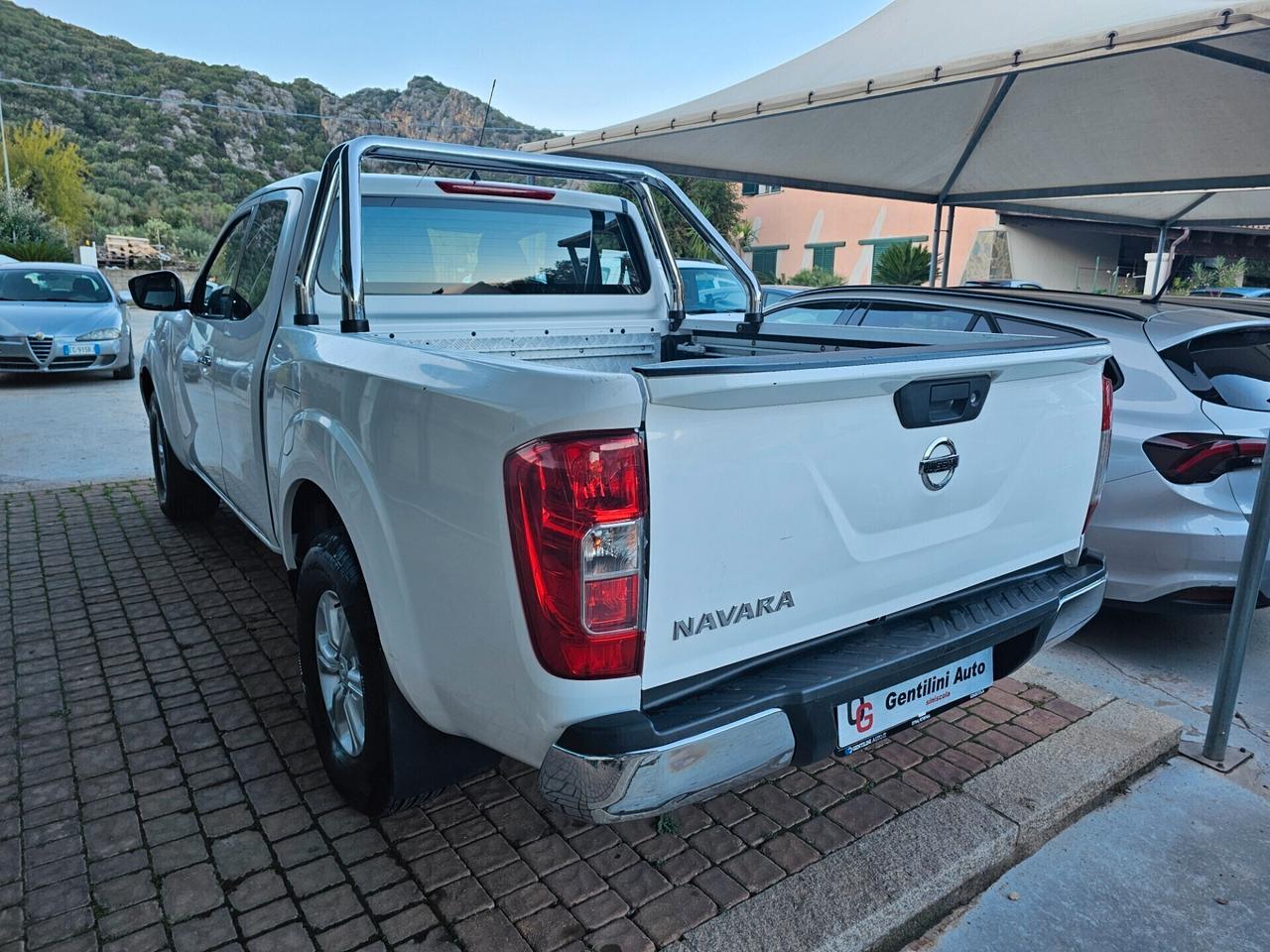 Nissan Navara 2.3 dCi 4WD King Cab Acenta