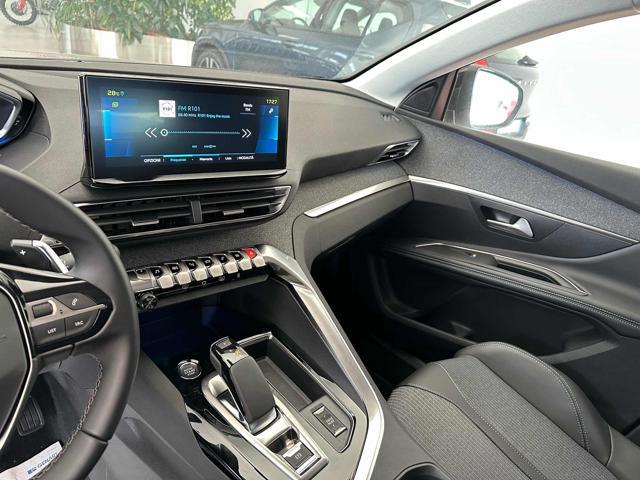 PEUGEOT 3008 Hybrid 225 e-EAT8 Allure Pack