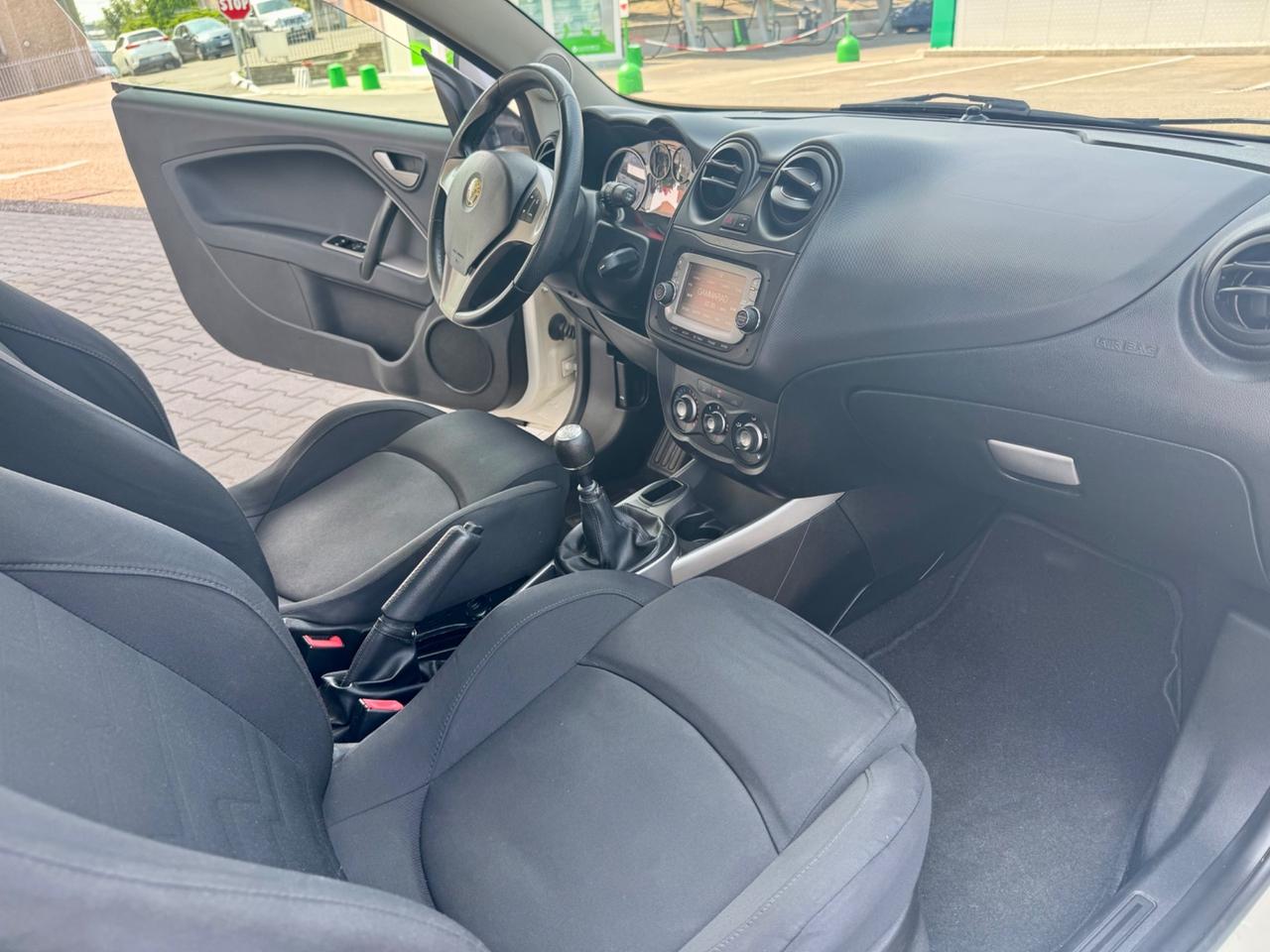 Alfa Romeo MiTo 1.4 78 CV ok neopatentati euro6 distribuzione eseguita