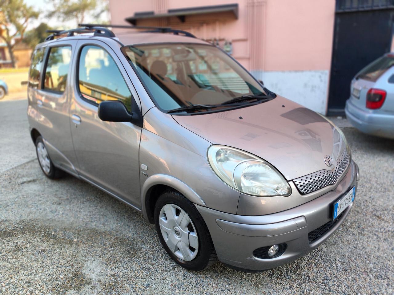 Toyota Yaris Verso 1.3i 16V cat Sol