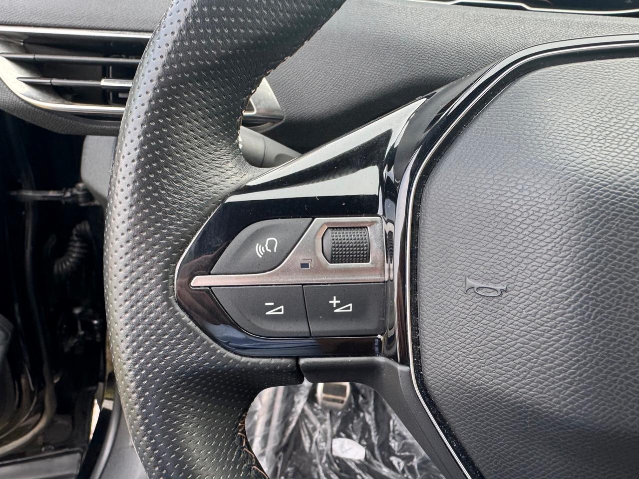 Peugeot 3008 1.2cc PureTech Turbo 130cv S&S GT