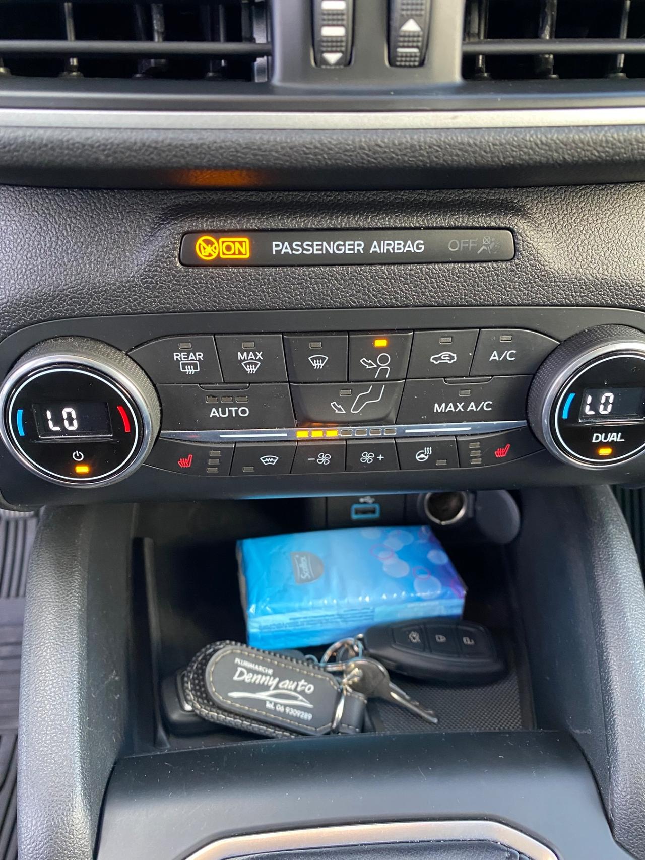 Ford Kuga 1.5 EcoBlue 120 CV 2WD gancio traino permute