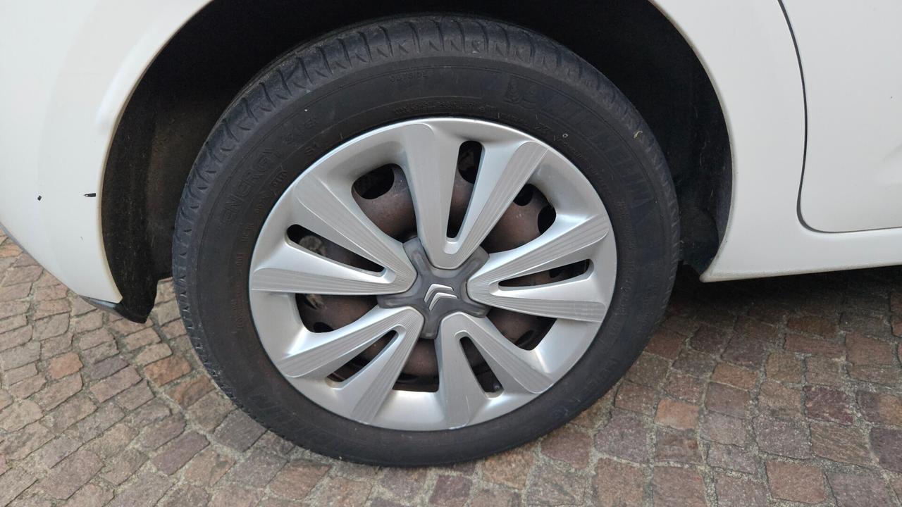 Citroen C3 VTI Exclusive - 1.2 Benzina - 82 CV - Euro 5B - NEOPATENTATI