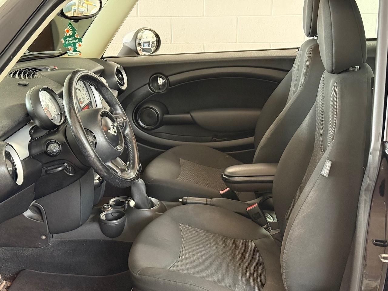 Mini Mini 1.6 16V One (72kW)