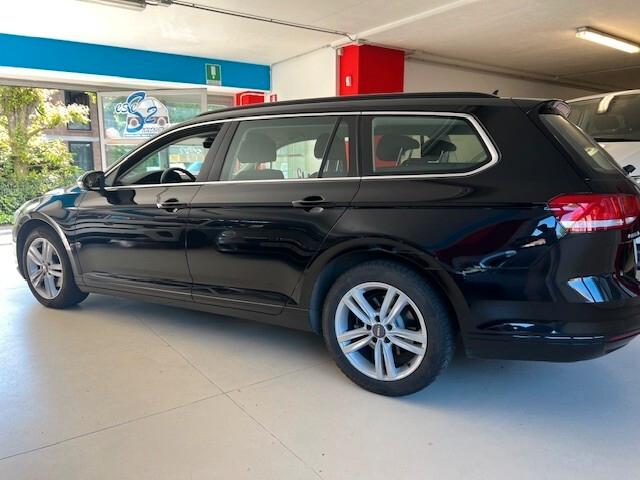 PASSAT VARIANT 2.0 TDI 150CV BUSINESS DSG 83.000KM UNICO PROPRIETARIO TAGLIANDI CERTIFICATI
