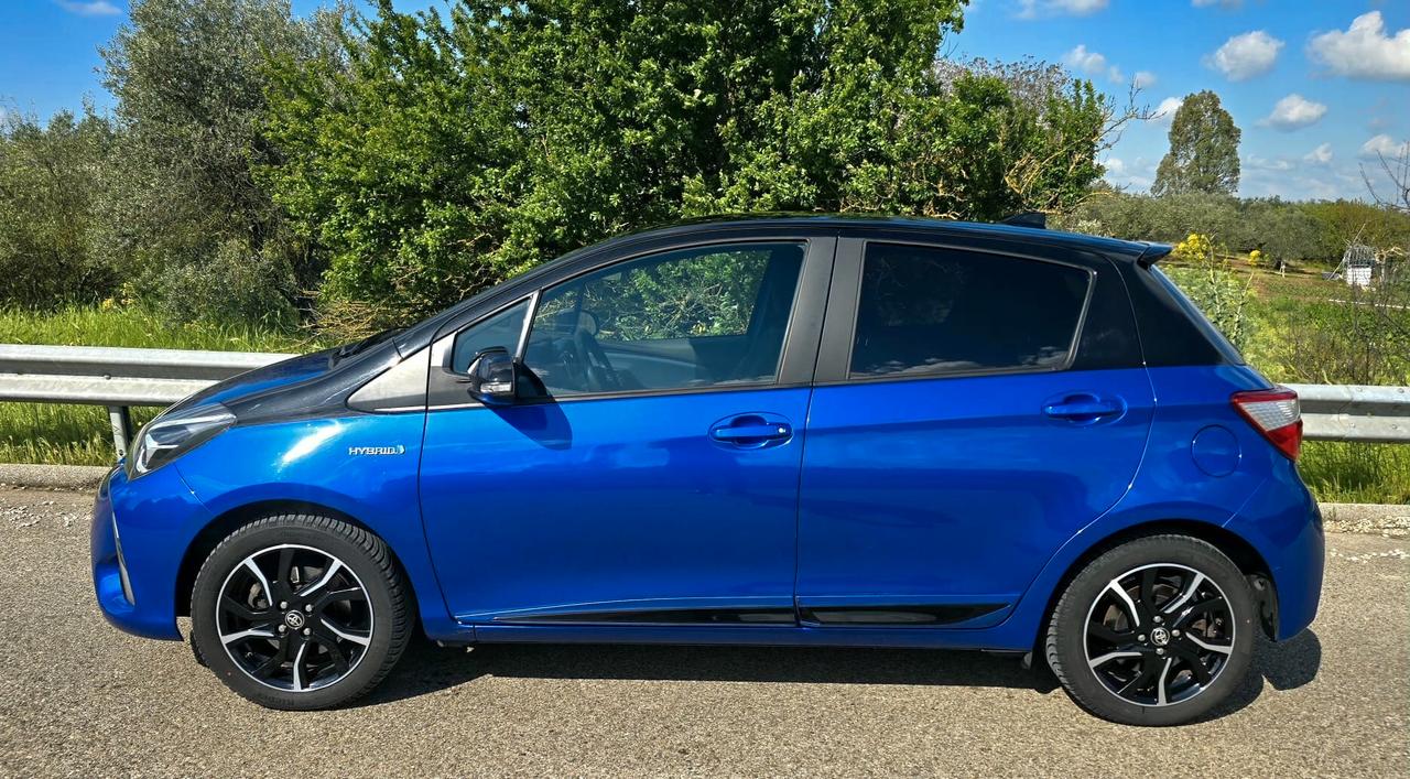 TOYOTA YARIS 1.5 FULL HYBRID TREND BLUE