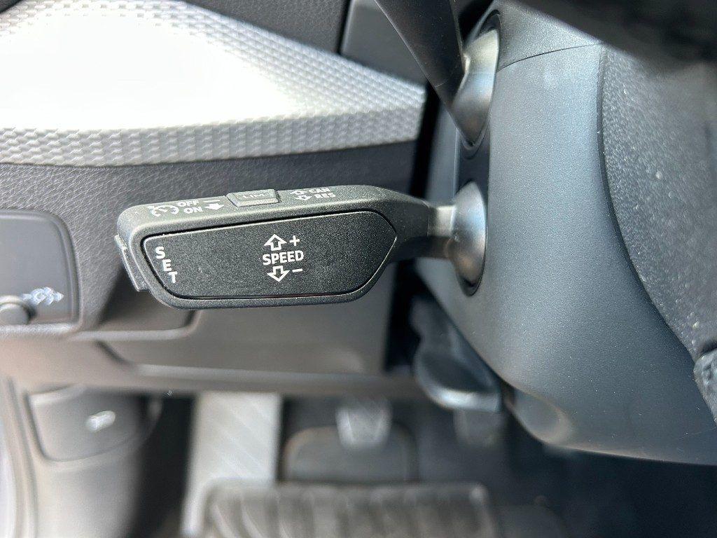 Audi Q2 30 TFSI Admired Advanced