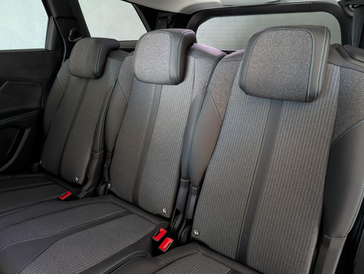 Peugeot 1.5 bluehdi 130cv Allure