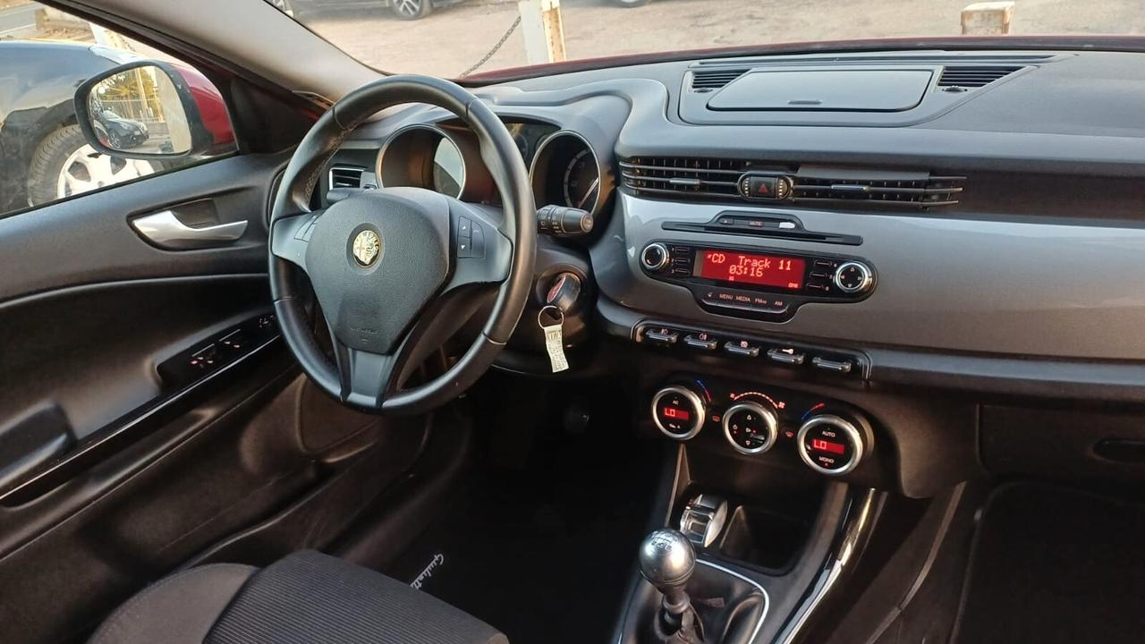 Alfa Romeo Giulietta 1.6 JTDm-2 105 CV Distinctive 2013 ROSSA COME NUOVA
