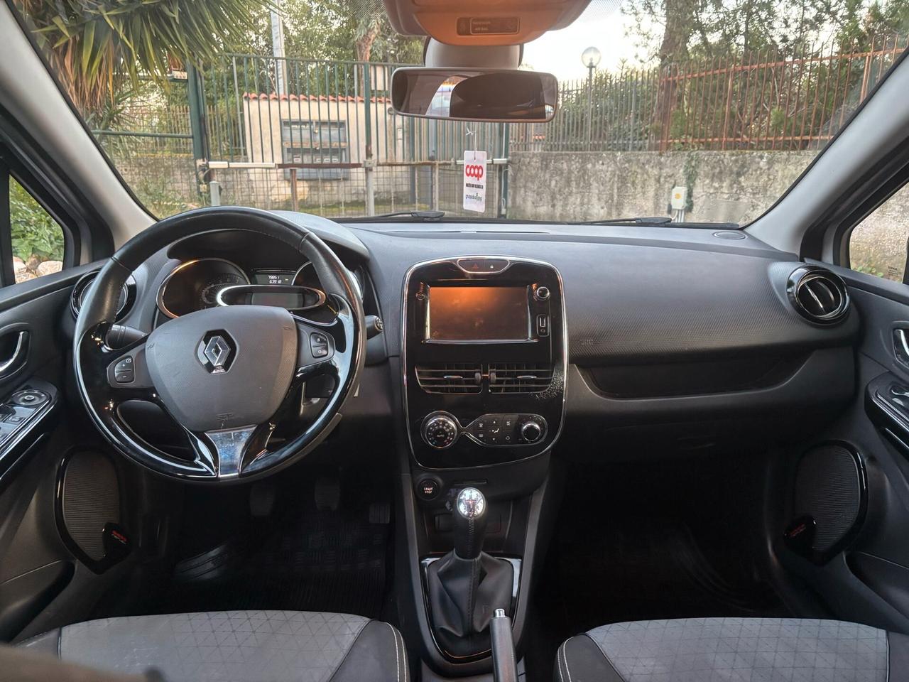 RENAULT CLIO 0.9 TCe SPORTOUR SW - 2013