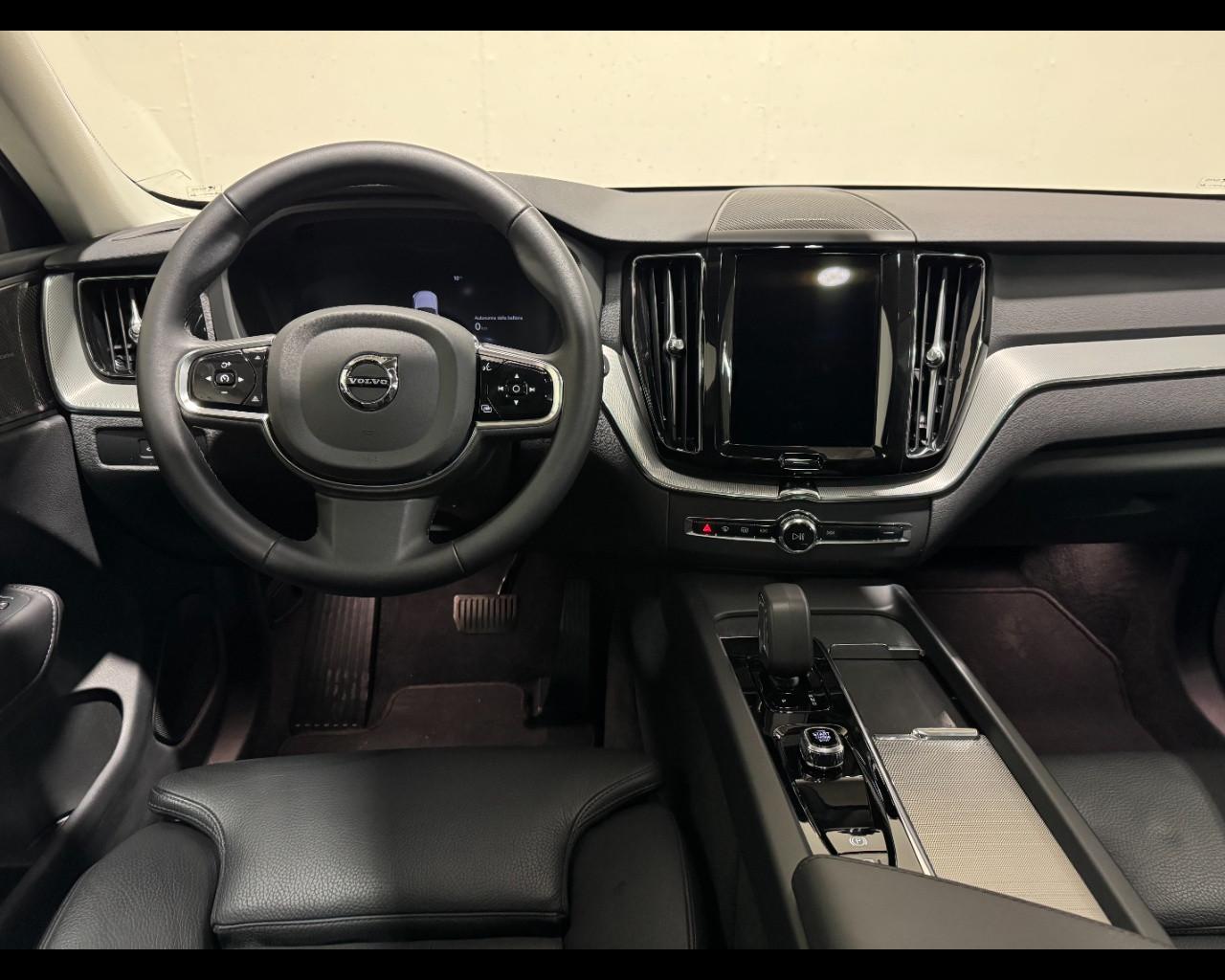 VOLVO XC60 T6 Plug-In Hybrid AWD PLUS DARK AUTO