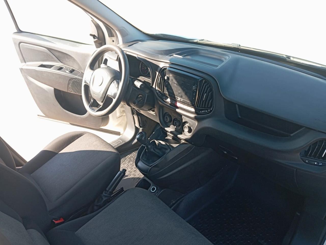 Fiat Doblo Cargo II versione cargo 1.6 mjt 105cv CH1 Lounge S&S, TRE POSTI