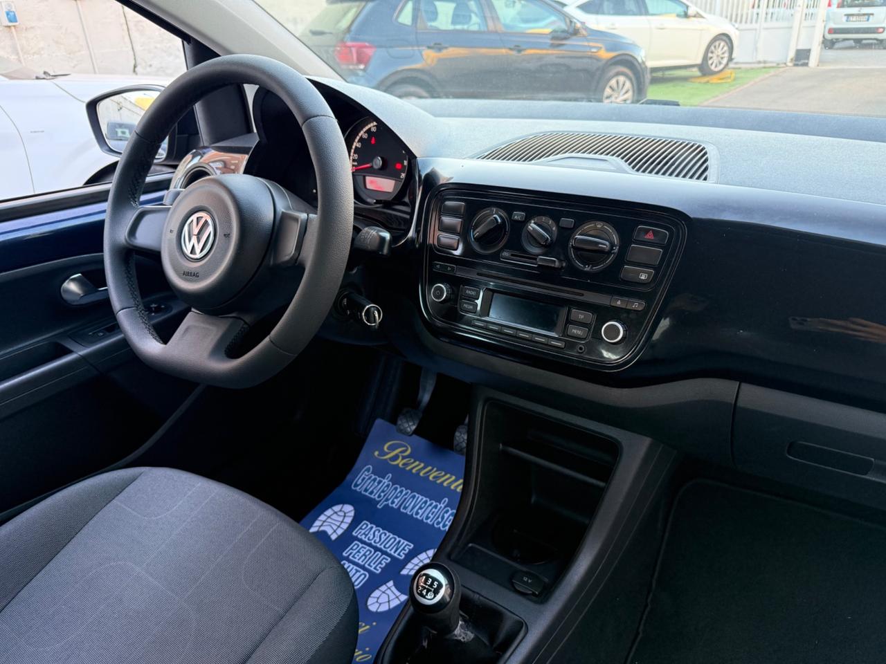 Volkswagen up! 1.0benzina - 2013