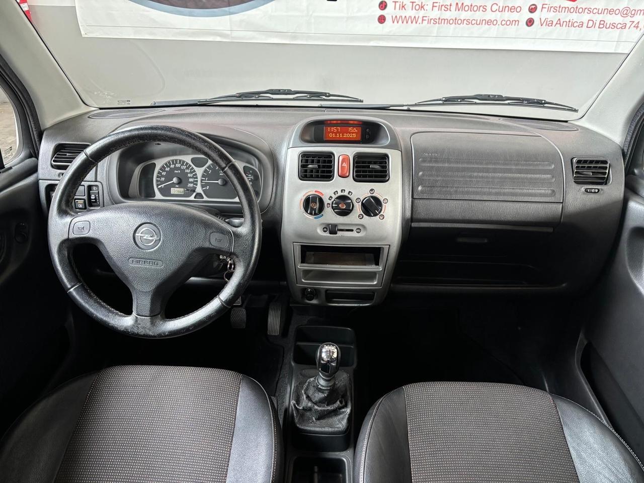 Con soli 37.000 KM Opel Agila 1.0 12V Fashion Line