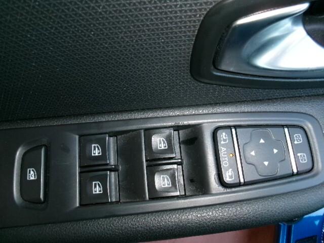 Renault Clio TCe 12V 90 CV 5 porte Moschino Life
