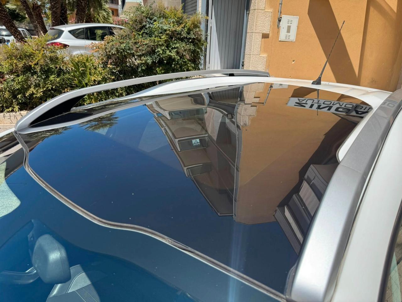 PEUGEOT 2008 1.6 HDI ALLURE TETTO+NAVI+CERCHI