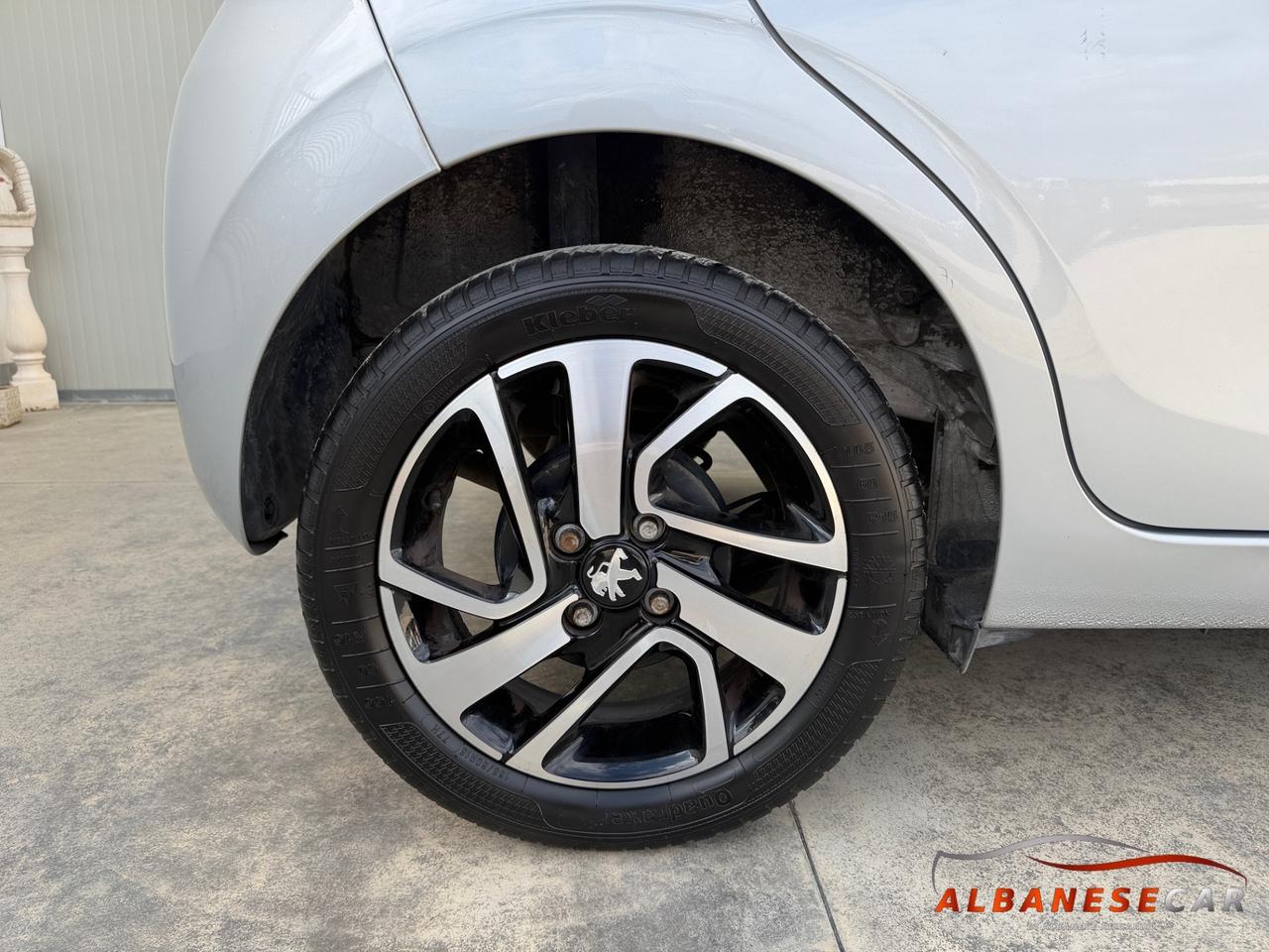 Peugeot 108 PureTech 82 5 porte Allure TOP!