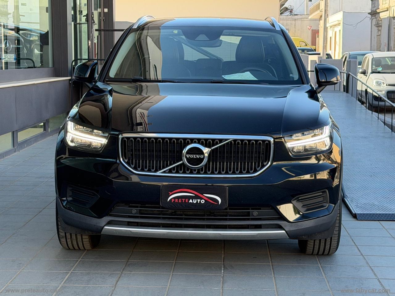 VOLVO XC40 D3 AWD Geartronic Momentum