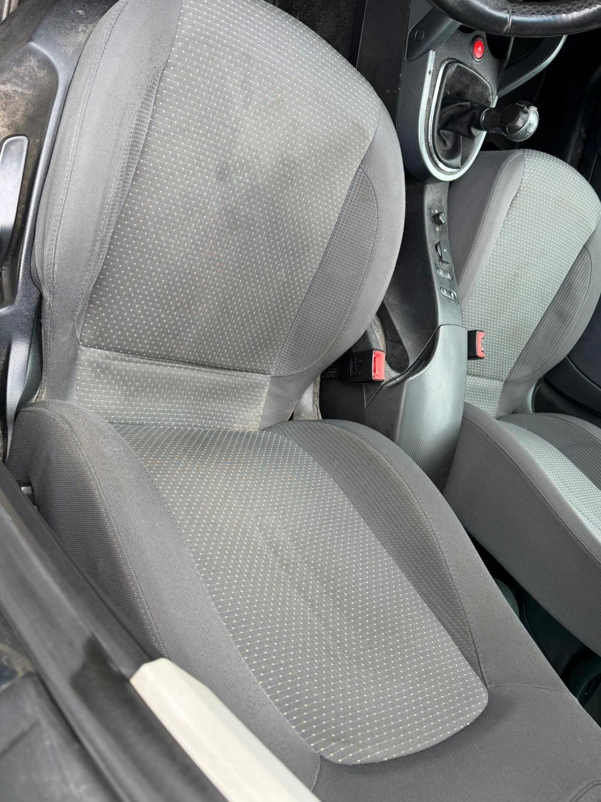 Seat Altea 1.9 TDI DPF Stylance con ammortizzatori da sostituire