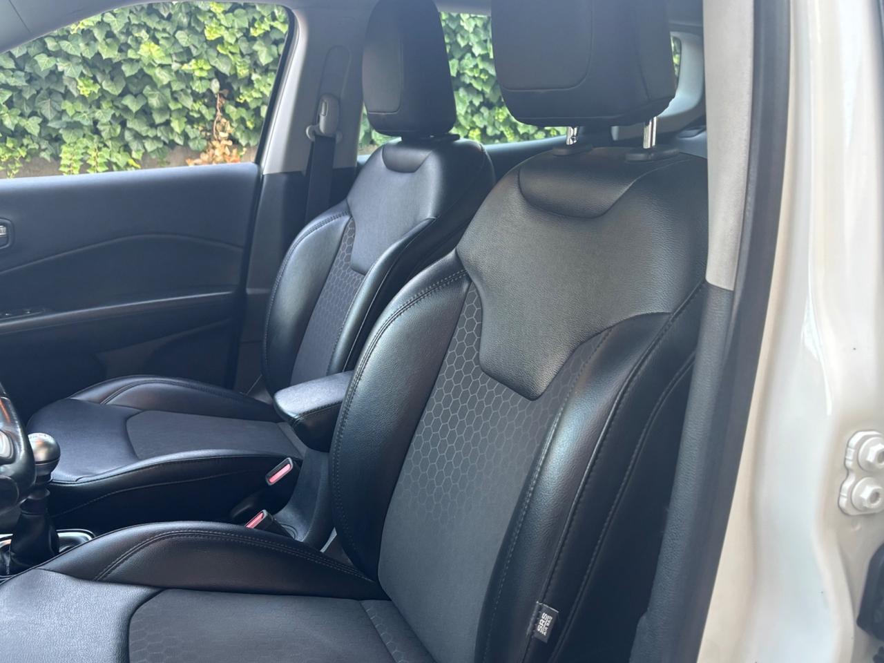 Jeep Compass 1.6 M-Jet Night Eagle 4X2