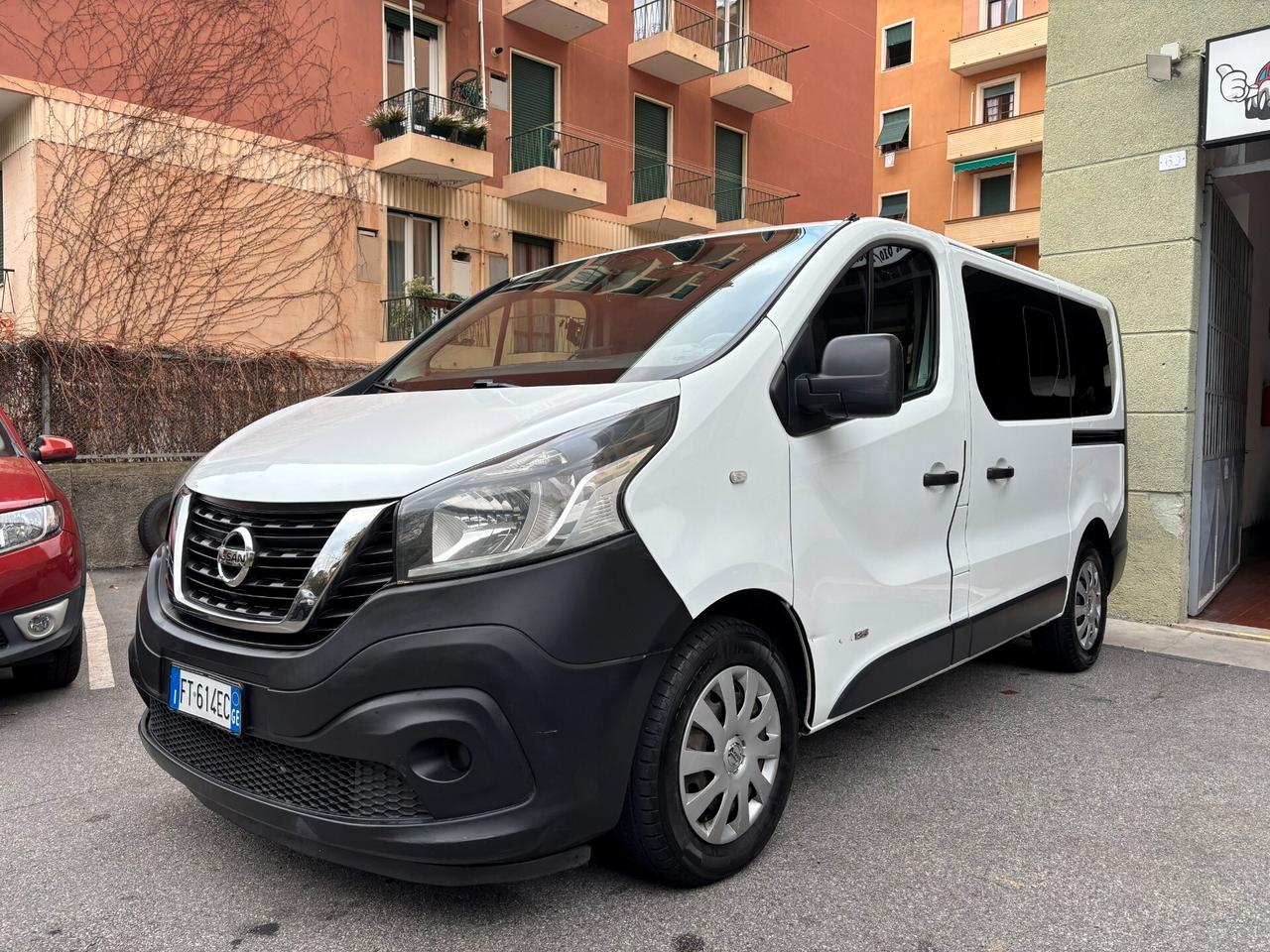 Nissan NV300 29 1.6 dCi 120CV PC-TN Bus M1 9 POSTI