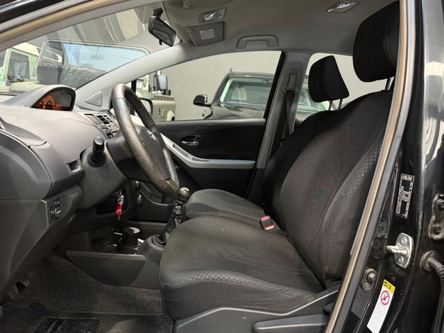 TOYOTA Yaris 1.3 5 porte Sol