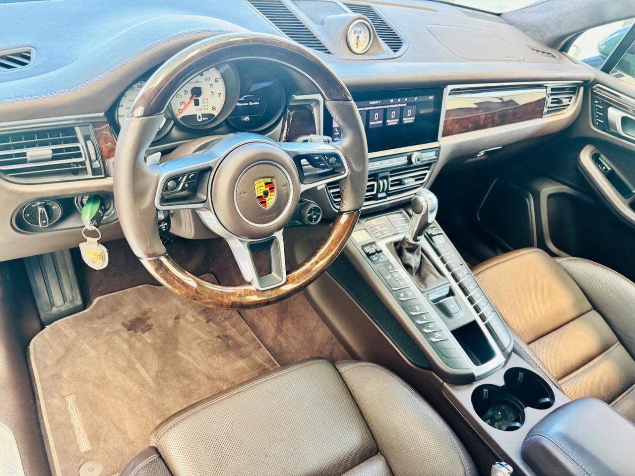 Porsche Macan 2.9 Turbo