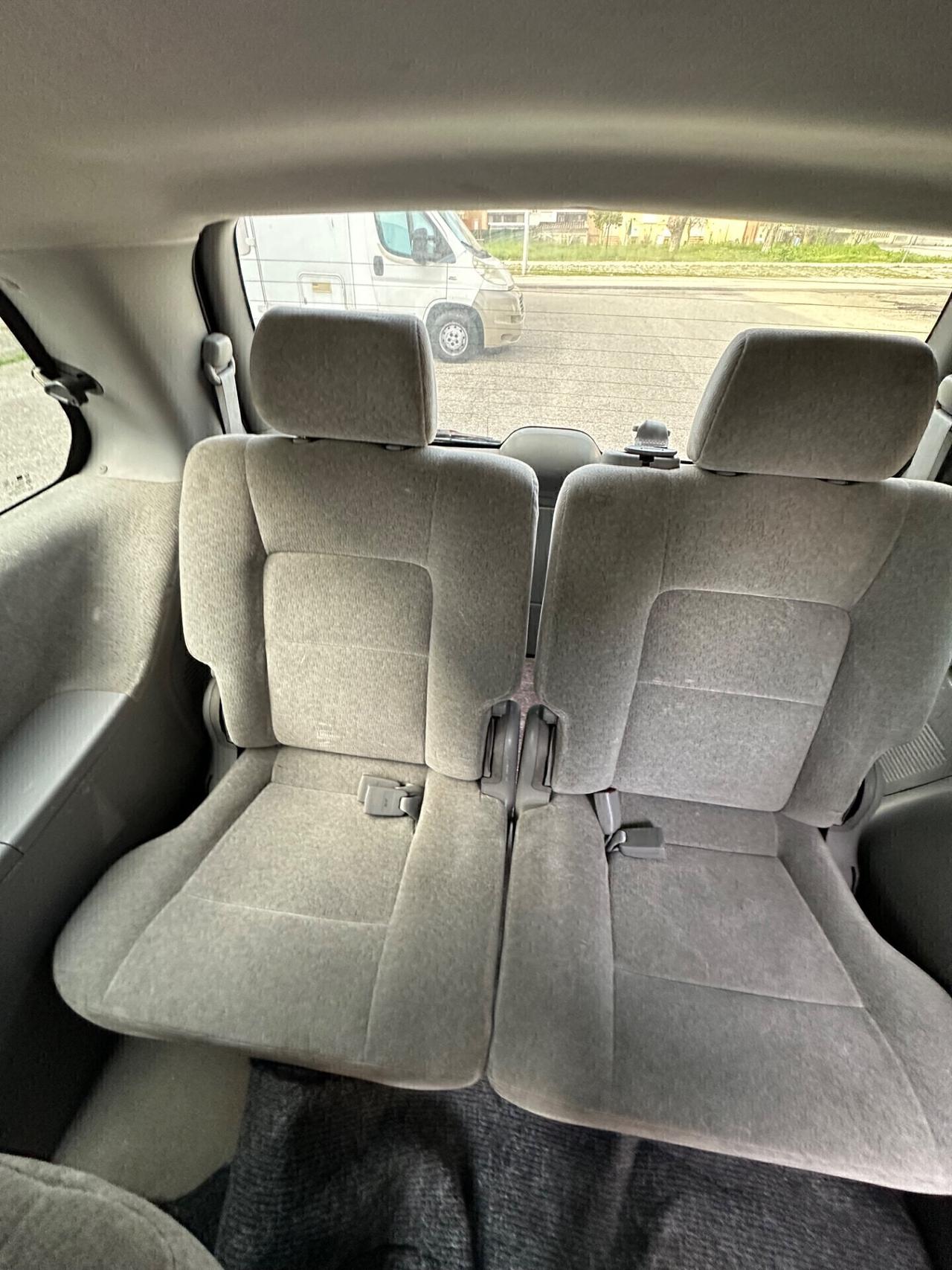 Kia Carnival 2.9 16V CRDi cat Class 7 posti.