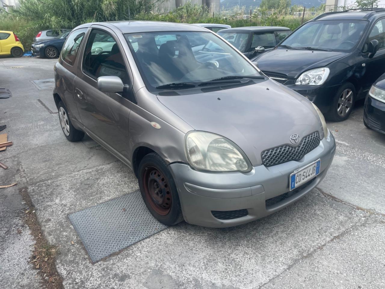 Toyota Yaris 1.0i 16V cat 3 porte