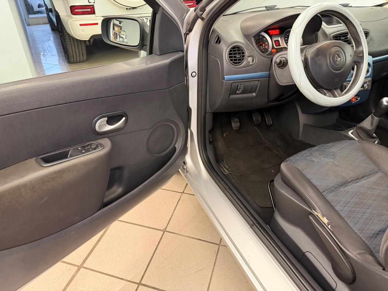 Renault Clio 1.2 75CV 3 Porte ok neopatentati