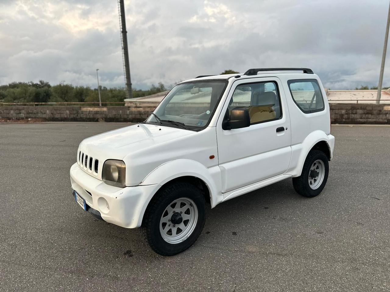 Suzuki Jimny 1.3i 16V 4WD JLX