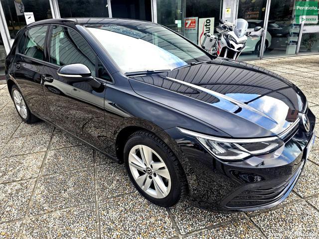 VOLKSWAGEN Golf 1.0 eTSI EVO DSG Life
