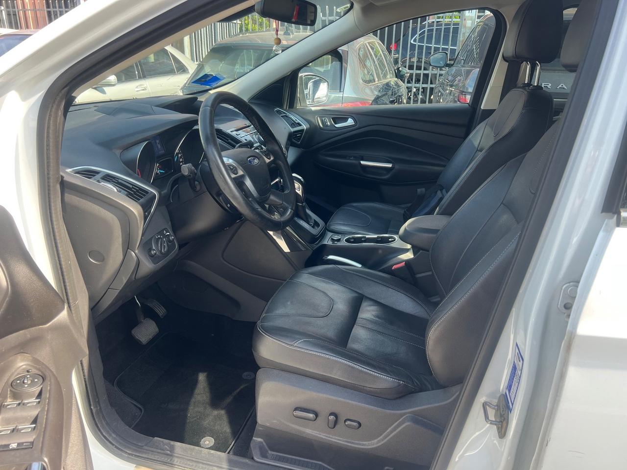 Ford Kuga 2.0 TDCI 140 CV 4WD Powershift Titanium