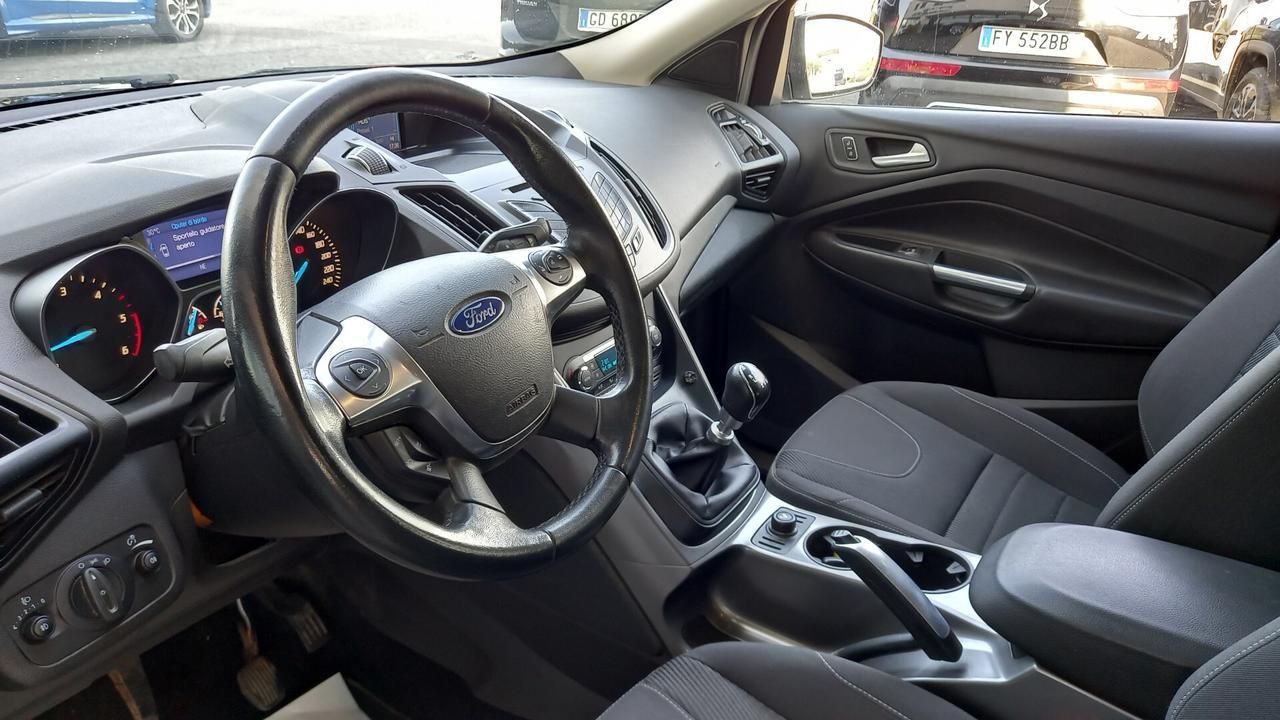 Ford Kuga 2.0 TDCI 140 CV 4WD Titanium