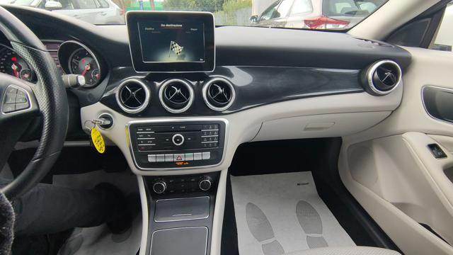 MERCEDES-BENZ CLA 1.5cc 110cv SHOOTING BRAKE Cambio al volante BT